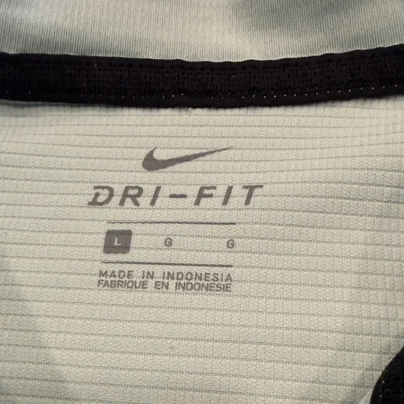 Nike Men's Polo Shirt in Light Sage Green Mens Large Golf Casual Polo - Picture 2 of 6